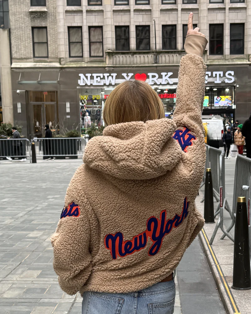 New York Mets Remix Logo Cropped Sherpa Lounger Jacket - Image 5